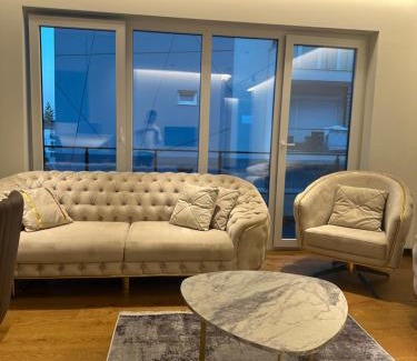 Pejë Apartamento | Skyline Exclusive