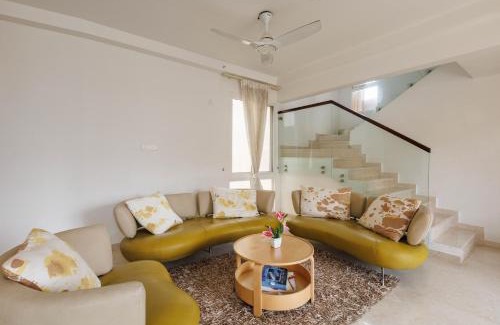 Bengaluru Apartamento | Skyline Haven by Red Olive - 4BHK - 30mins Airport