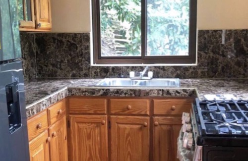 Jack's Hill Cabaña | Skyline Levels 2BR Cottage