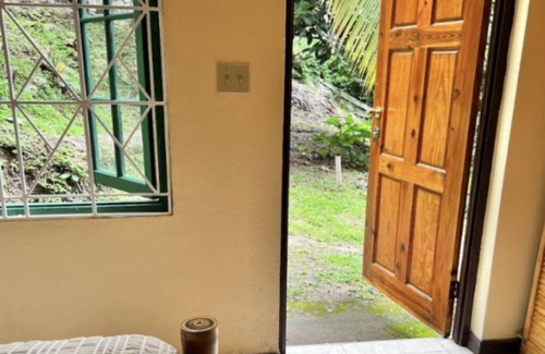 Jack's Hill Cabaña | Skyline Levels One Downstairs Bedroom Cottage