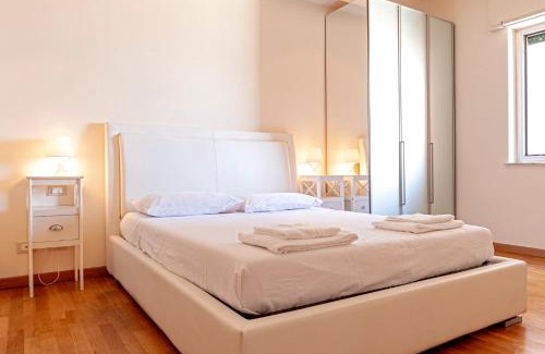 Livorno Apartamento | Skyline Michelucci Attico Moderno con Vista