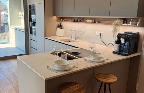 Ljubljana City Centre Apartamento | Skyline Penthouse Retreat Luxury in Ljubljana