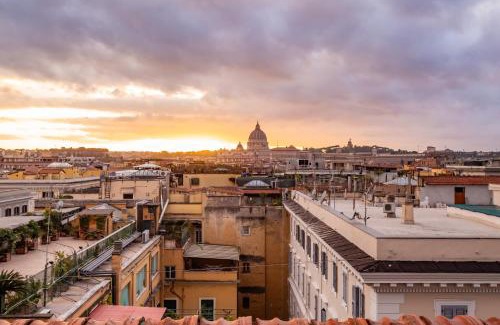 Prati Apartamento | Skyline Penthouse with Private Rooftop