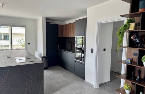 Montpellier Apartamento | SKYLINE ROOF TOP SPA DE NAGE