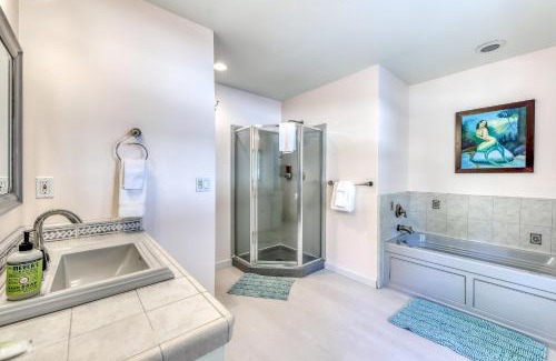Country Club Estates Casa | Skyline Serenity
