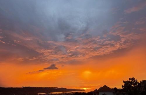 Montego Bay Apartamento | Skyline Suites, breathtaking mountains & city view apts