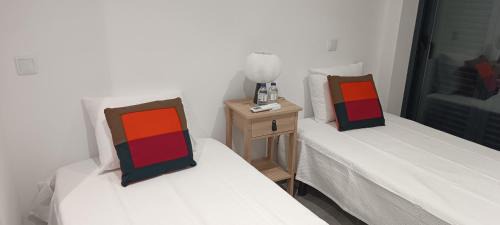 Montenegro Casa | Skynest 59 Faro Airport Guest House