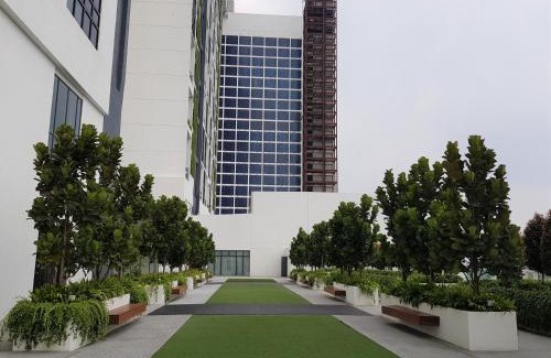 Cyberjaya Apartamento | Skypark [Netflix+100Mbps], Cyberjaya by HostAssist