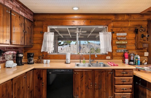 Wofford Heights Cabina | SkyRanch Log Cabin con impresionantes vistas en el bosque nacional Sequoia !!