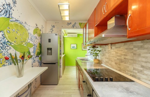 Gruz Apartamento | Skyscraper Apartment- Free parking included