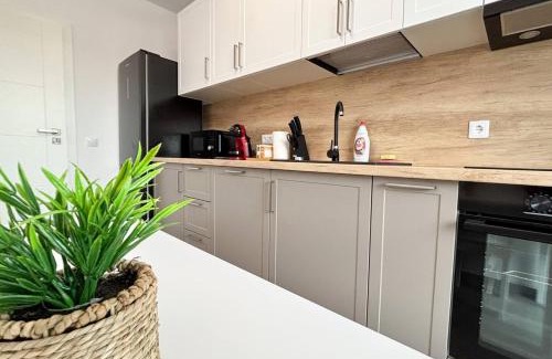 Cluj-Napoca Apartamento | Skystay-modern Airport Apartment