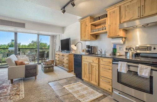 Central Colorado Springs Apartamento | Skyview Studio Downtown Colorado Springs