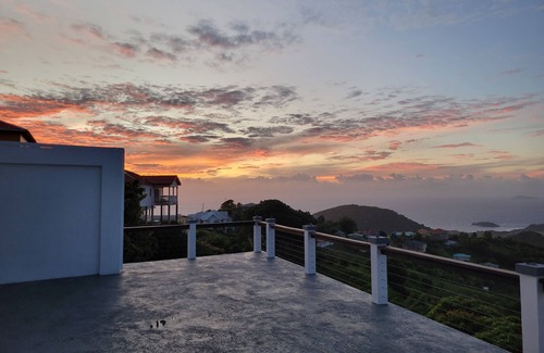 Colonarie Apartamento | SkyView Suite