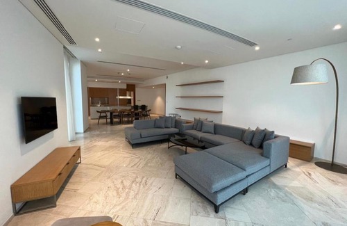 Jumeirah Village Circle Apartamento | SkyVilla FIVEhotel JVC Private pool