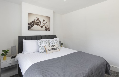 East Finchley Casa | 2 Bed Cottage Near London Bishop Avenue