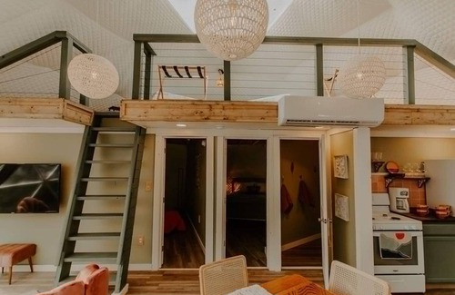 Cosby Casa | Slate Crossing Creekside Dome