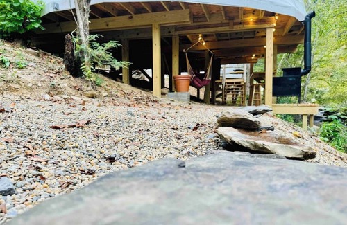 Cosby Apartamento | Slate Crossing: Creekside Dome