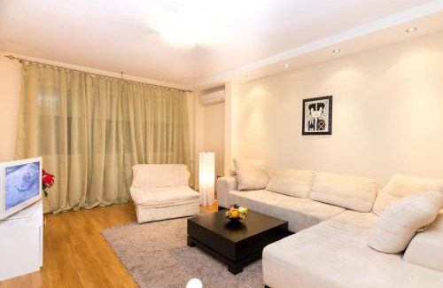Slavija Apartamento | Slavija Square Apartments