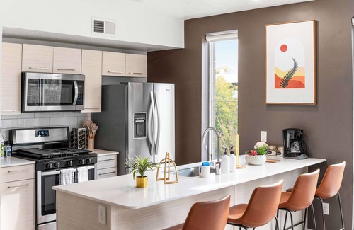 Downtown Salt Lake City Apartamento | SLC Modern Retreat Pool & Parking