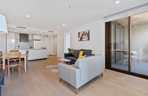 City West Apartamento | Sleek 1-Bed Canberra Flat with Gym & Sauna Access