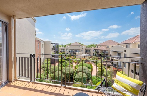 Kingston Apartamento | Sleek 2-Bed Apartment in Vibrant Kingston