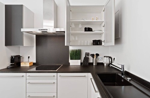 Limpertsberg Apartamento | Sleek and Sophisticated in Prime Location