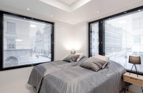 Kamppi Apartamento | Sleek and Spacious 3 BR Apartment in City Centre