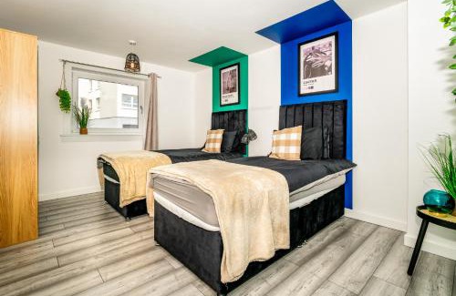 Greenock Apartamento | Sleek and Stylish 3 Bed in Greenock - Sleeps 8