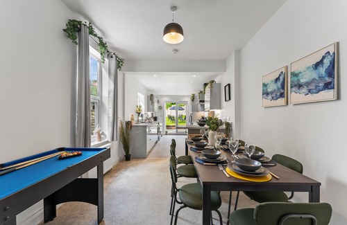 Bedminster Casa | Sleek and Stylish Bristol Abode - Sleeps 5