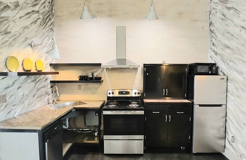 Lubbock Apartamento | Sleek and Stylish: Introducing the Ultimate 2B Barn-Dominium Design