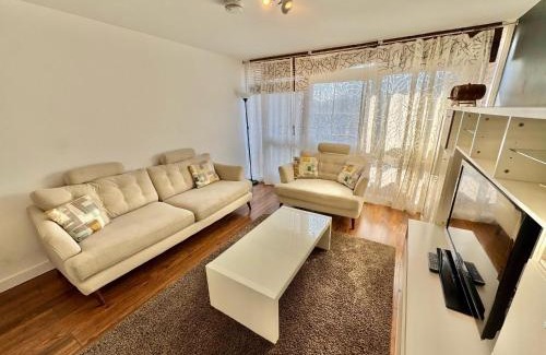 Streatham Hill Apartamento | Sleek & Bright balcony Flat Perfect Escape London