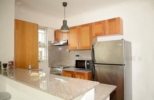 Ensanche Naco Apartamento | Elegante y luminoso apartamento con vista a la ciudad-Terraza y juego en Naco, Santo Domingo!