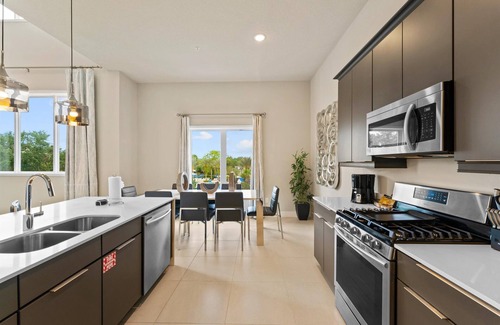 Historic Downtown Kissimmee Condominio | Modern Condo w/ Resort Amenities - 7770 - 26 - 208