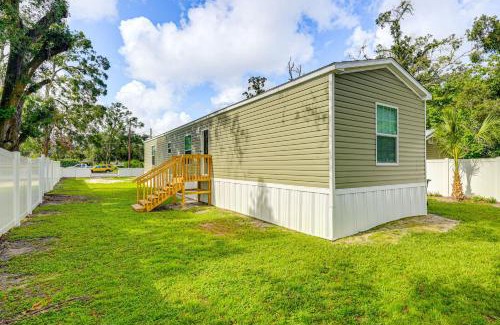 Lakeland Casa | Sleek Home Near Downtown Lakeland with Yard!