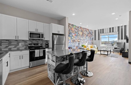 South Nashville Apartamento | Sleek Spot: 8 Min to Broadway, Sleeps 4!