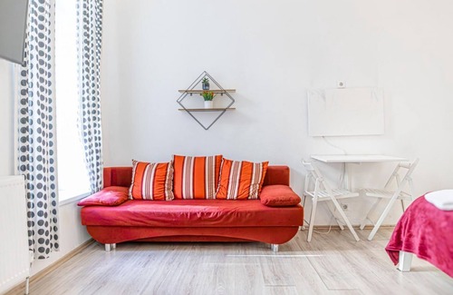 Neulerchenfeld Apartamento | Sleek Studio Apt. | Suitable for Longstays