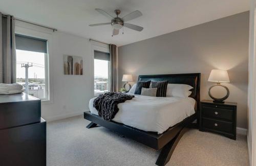 Eighth Avenue Casa | Sleek Townhome near Broadway!