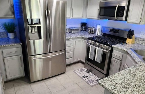 Sunrise Manor Casa | *Luxury Gold Class Villa Resort | FREE Heated Pool