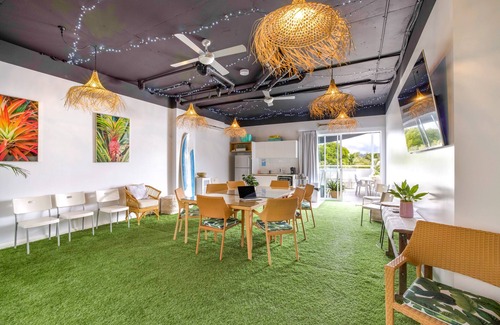 Bogangar Apartamento | Sleep 29 in the heart of Cabarita Beach, gateway to the Tweed Coast and Valley.