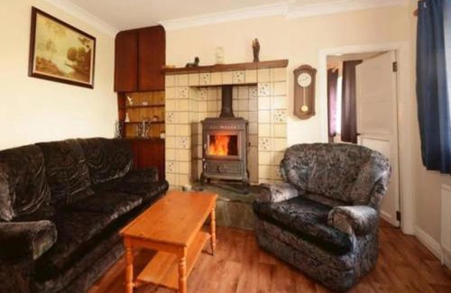 Ardara Casa | Sleep 6 Cottage -PetsOK SelfCheck-In FreeParking
