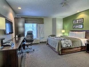 Cross Lanes Hotel | Sleep Inn & Suites Cross Lanes - South Charleston