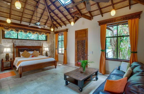 Good Living Camp Complejo | Sleeping Giant Rainforest Lodge