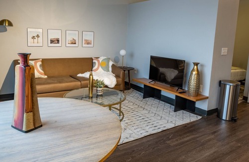Des Moines Apartamento | Sleepover: Dreamy 1BD/1BA - Downtown Des Moines