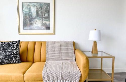 Corryville Apartamento | Sleepover: Stunning 1BD/1BA + Gym - Cincinnati