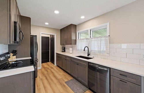 Sturgis Casa | Sleeps 10, Available Garage!