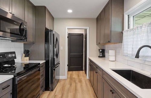 Sturgis Casa | Sleeps 10, Available Garage!