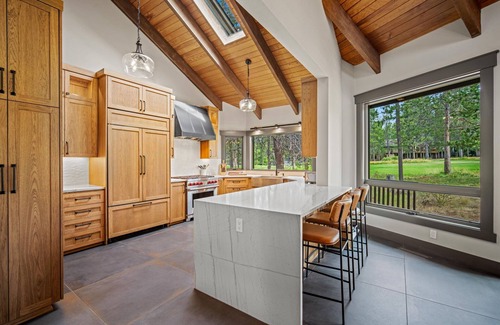 Sunriver Casa | Sleeps 14+ | 7 bed, 6 bath | SHARC | Peloton