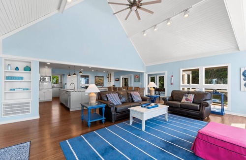 Bald Head Island Casa | Sleeps 14 in 5BR, Ocean Views, Steps to Beach, Pet Friendly, BHI and Shoals