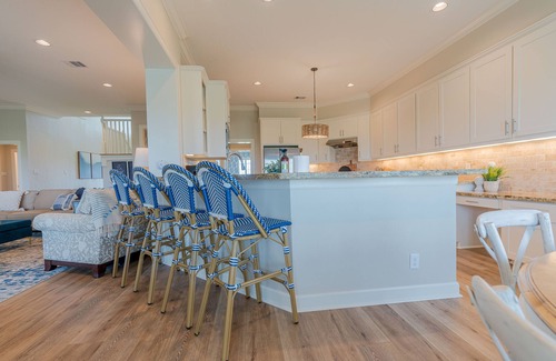 Galveston Casa | Sleeps 14 + Sunset Views