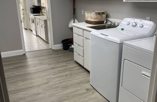 Woodlawn Casa | Sleeps 14 w/Boat Slip & Gulf Access! 5 B/3BA PET FRIENDLY